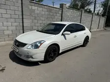 Nissan Altima, 2011