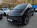 Hyundai Staria 2022 года за 23 500 000 тг. в Алматы