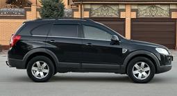 Chevrolet Captiva 2009 года за 3 500 000 тг. в Актобе – фото 2