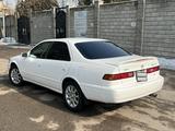 Toyota Camry 1998 годаүшін3 800 000 тг. в Алматы – фото 3