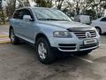 Volkswagen Touareg 2004 года за 6 000 000 тг. в Алматы – фото 2