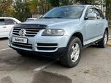 Volkswagen Touareg 2004 годаүшін4 500 000 тг. в Алматы