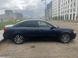 Hyundai Sonata 2005 года за 4 500 000 тг. в Астана – фото 3