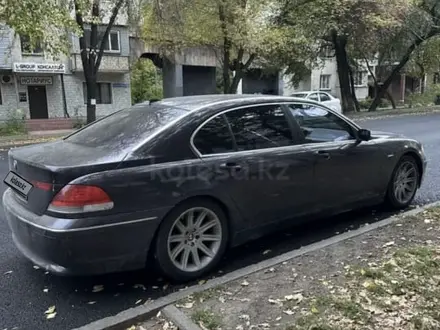 BMW 745 2003 года за 3 500 000 тг. в Алматы – фото 9