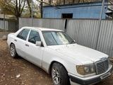 Mercedes-Benz E 220 1993 года за 1 050 000 тг. в Алматы