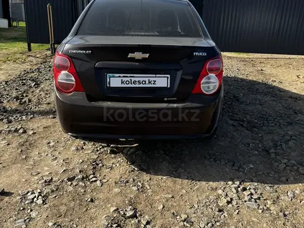 Chevrolet Aveo 2015 года за 3 200 000 тг. в Уральск – фото 3