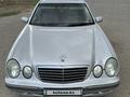 Mercedes-Benz E 280 2001 годаfor4 300 000 тг. в Атырау – фото 3