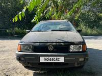 Volkswagen Passat 1993 годаүшін1 600 000 тг. в Семей