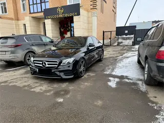 Mercedes-Benz E 200