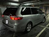 Toyota Sienna 2015 годаүшін14 500 000 тг. в Жанаозен – фото 4