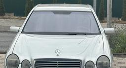 Mercedes-Benz E 240 1997 года за 4 200 000 тг. в Шымкент – фото 2