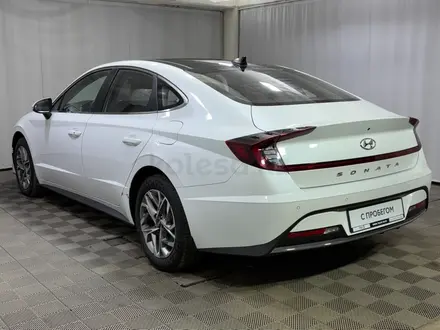 Hyundai Sonata 2022 года за 10 500 000 тг. в Алматы – фото 2