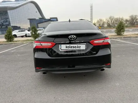 Toyota Camry 2021 года за 20 000 000 тг. в Шымкент – фото 8