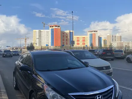 Hyundai Sonata 2011 года за 4 500 000 тг. в Астана – фото 3
