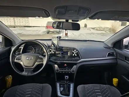 Hyundai Elantra 2019 года за 8 700 000 тг. в Аксу – фото 7