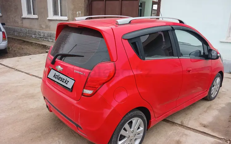 Chevrolet Spark 2014 года за 3 600 000 тг. в Шымкент