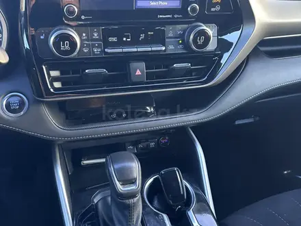 Toyota Highlander 2020 года за 18 500 000 тг. в Атырау – фото 11