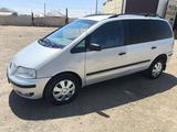 Volkswagen Sharan 2002 года за 2 700 000 тг. в Байконыр – фото 3