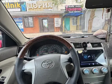 Toyota Camry 2007 года за 4 750 000 тг. в Актобе – фото 5