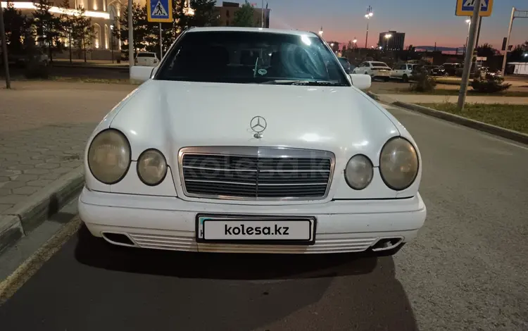 Mercedes-Benz E 200 1998 года за 2 100 000 тг. в Астана