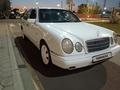 Mercedes-Benz E 200 1998 года за 2 100 000 тг. в Астана – фото 4