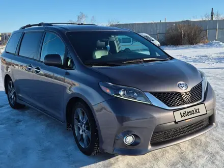 Toyota Sienna 2019 года за 15 200 000 тг. в Астана