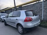 Volkswagen Golf 2005 годаүшін3 700 000 тг. в Алматы – фото 4