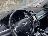 Toyota Camry 2015 года за 7 500 000 тг. в Актау – фото 5