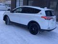 Toyota RAV4 2018 года за 14 100 000 тг. в Усть-Каменогорск – фото 2