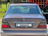 Mercedes-Benz E 220 1995 годаүшін2 850 000 тг. в Шымкент – фото 2