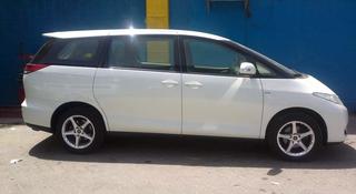 Двери на Тойоту Превию (Toyota Previa) с 2006 года за 75 000 тг. в Алматы