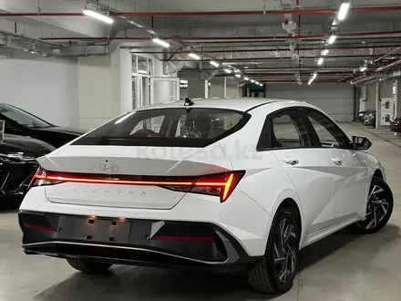 Hyundai Elantra Luxe 2024 года за 9 600 000 тг. в Алматы – фото 2