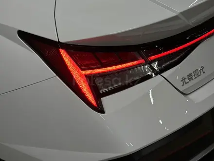 Hyundai Elantra Luxe 2023 года за 9 200 000 тг. в Шымкент – фото 14