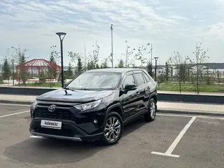 Toyota RAV4, 2022