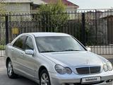 Mercedes-Benz C 200 2003 года за 3 000 000 тг. в Шымкент