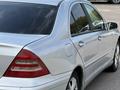 Mercedes-Benz C 200 2003 года за 3 000 000 тг. в Шымкент – фото 6