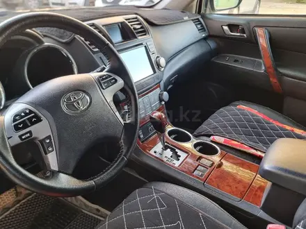 Toyota Highlander 2013 года за 16 500 000 тг. в Актау – фото 10