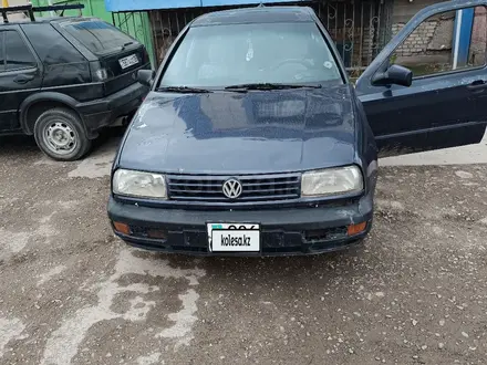 Volkswagen Vento 1995 года за 900 000 тг. в Шу – фото 8