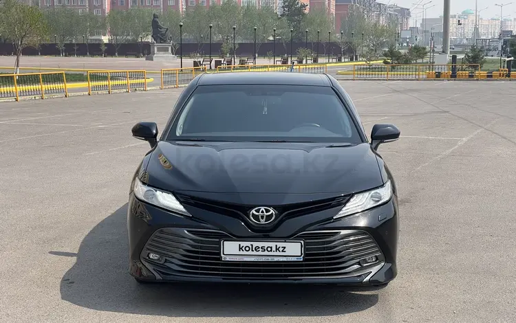 Toyota Camry 2018 года за 14 300 000 тг. в Алматы