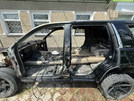Крылья кузов мотор двери двигатель телевизор радиатор Tahoe Escalade Gms за 200 000 тг. в Шымкент – фото 8