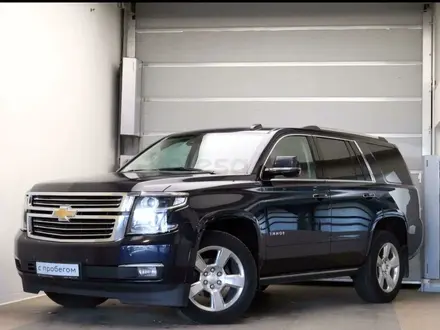 Крылья кузов мотор двери двигатель телевизор радиатор Tahoe Escalade Gms за 200 000 тг. в Шымкент