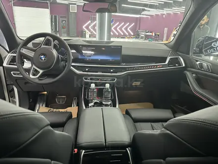 BMW X7 2023 года за 66 000 000 тг. в Астана – фото 6