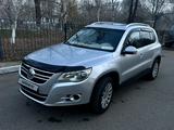 Volkswagen Tiguan 2011 года за 6 500 000 тг. в Алматы – фото 2