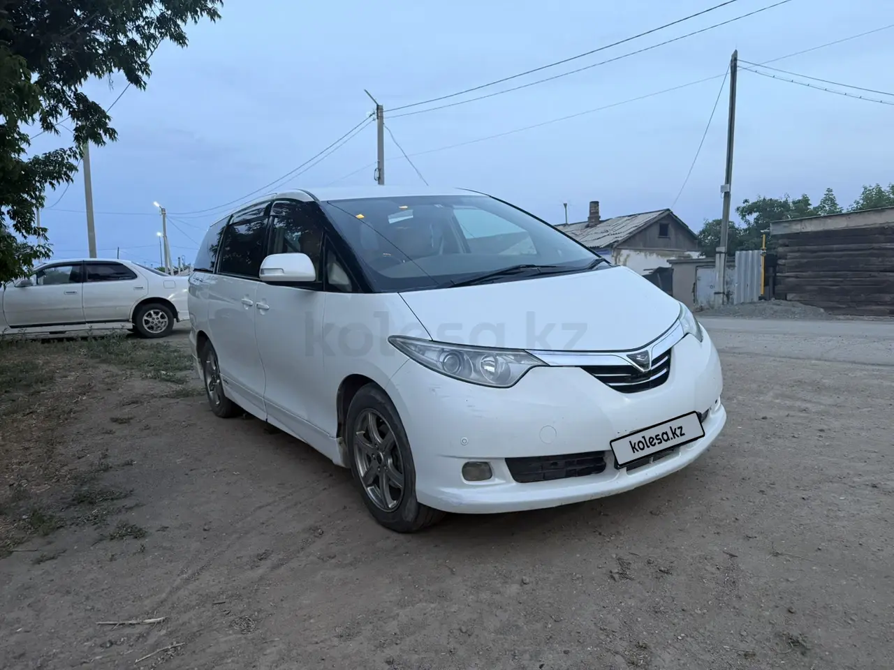 Toyota Estima, 2009