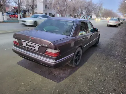 Mercedes-Benz E 280 1993 года за 1 900 000 тг. в Кызылорда – фото 10