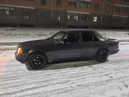 Mercedes-Benz E 280 1993 года за 1 900 000 тг. в Кызылорда – фото 12