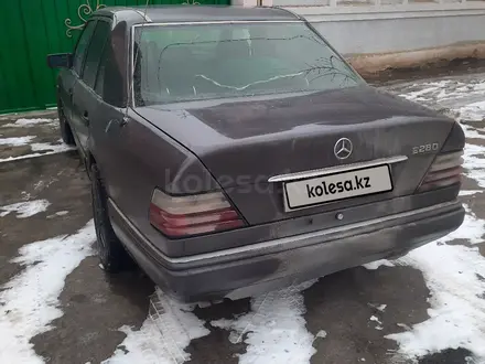 Mercedes-Benz E 280 1993 года за 1 900 000 тг. в Кызылорда – фото 41