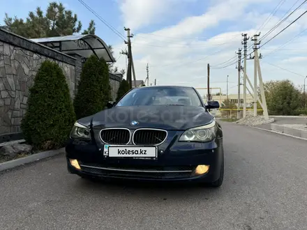 BMW 520 2009 года за 5 800 000 тг. в Алматы – фото 2