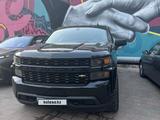 Chevrolet Silverado 2021 годаүшін25 000 000 тг. в Актау