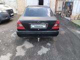 Mercedes-Benz C 200 1994 годаүшін600 000 тг. в Петропавловск – фото 2